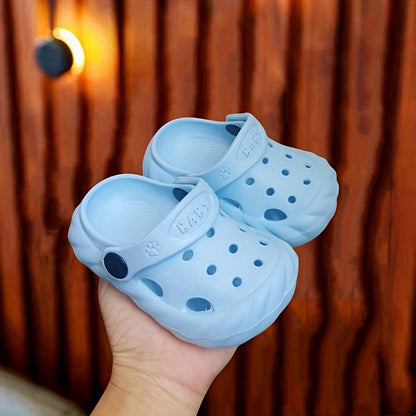 Vicvait Youngsters' Ultra-Comfortable Clogs & Sandals - Featherweight, Ventilated with Anti-Slip Soles - Perfect for Summer Garden Adventures, Available in Blue, Pink, and Yellow, Sandals for Summer